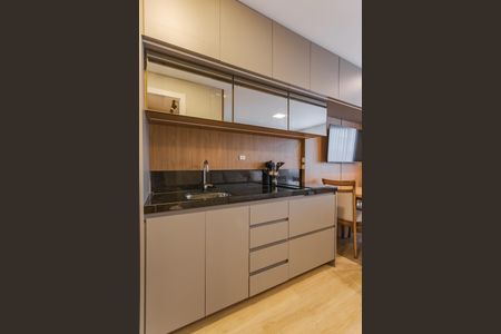 Cozinha de kitnet/studio para alugar com 1 quarto, 25m² em Boa Vista, Porto Alegre