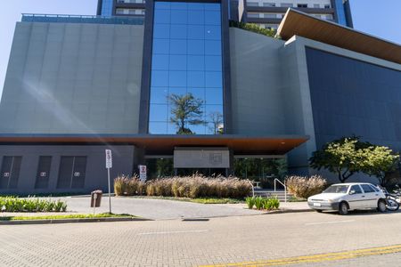 Studio para alugar com 37m², 1 quarto e 1 vaga Studio para alugar com 37m², 1 quarto e 1 vagaFachada