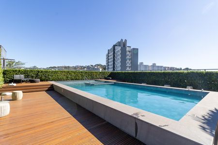 Studio para alugar com 37m², 1 quarto e 1 vaga Studio para alugar com 37m², 1 quarto e 1 vagaÁrea comum - Piscina