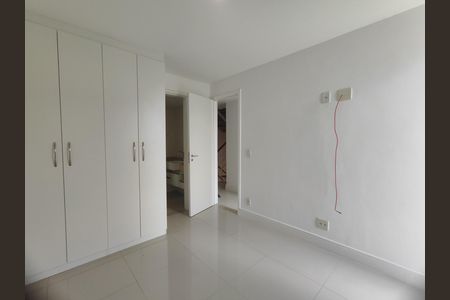 Casa de condomínio para alugar com 200m², 4 quartos e 1 vaga Casa de condomínio para alugar com 200m², 4 quartos e 1 vagaSuíte Canadense