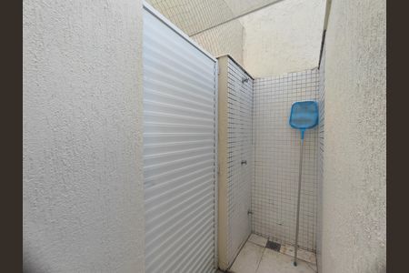 Casa de condomínio para alugar com 200m², 4 quartos e 1 vaga Casa de condomínio para alugar com 200m², 4 quartos e 1 vagaÁrea externa