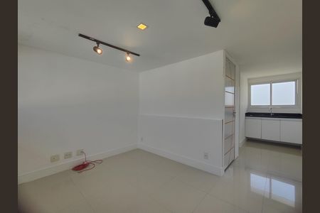Casa de condomínio para alugar com 200m², 4 quartos e 1 vaga Casa de condomínio para alugar com 200m², 4 quartos e 1 vagaSuíte 1