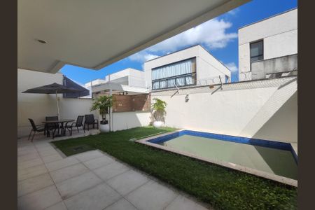 Área externa de casa de condomínio para alugar com 4 quartos, 200m² em Recreio dos Bandeirantes, Rio de Janeiro