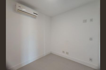 Casa de condomínio para alugar com 200m², 4 quartos e 1 vaga Casa de condomínio para alugar com 200m², 4 quartos e 1 vagaSuíte Canadense