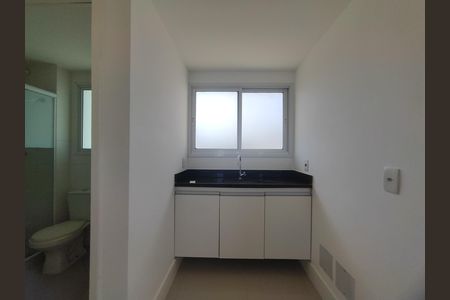 Casa de condomínio para alugar com 200m², 4 quartos e 1 vaga Casa de condomínio para alugar com 200m², 4 quartos e 1 vagaBanheiro da Suíte 1