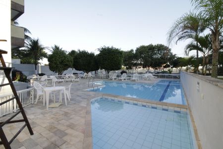 Apartamento para alugar com 60m², 2 quartos e 1 vagaÁrea comum - Piscina