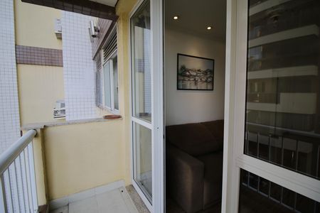 Apartamento para alugar com 60m², 2 quartos e 1 vagaVaranda