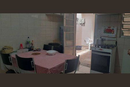 Casa à venda com 130m², 2 quartos e 1 vaga