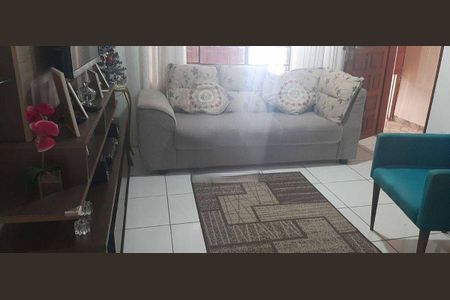 Casa à venda com 130m², 2 quartos e 1 vaga