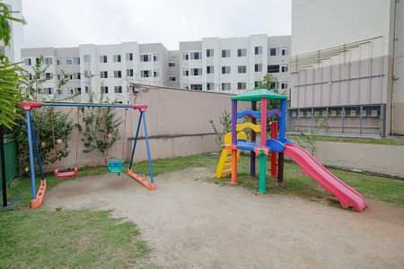 Apartamento para alugar com 40m², 2 quartos e 1 vaga Apartamento para alugar com 40m², 2 quartos e 1 vagaÁrea comum - Playground