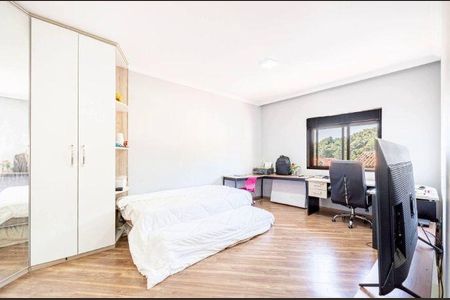 Casa à venda com 297m², 5 quartos e 4 vagas