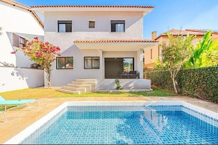 Casa à venda com 297m², 5 quartos e 4 vagas
