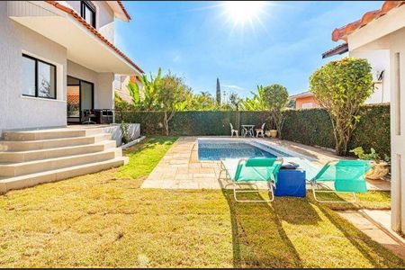Casa à venda com 297m², 5 quartos e 4 vagas