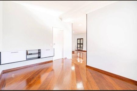 Casa à venda com 297m², 5 quartos e 4 vagas