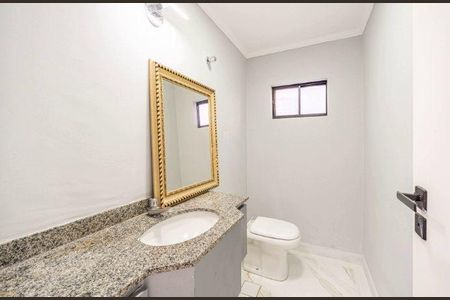 Casa à venda com 297m², 5 quartos e 4 vagas