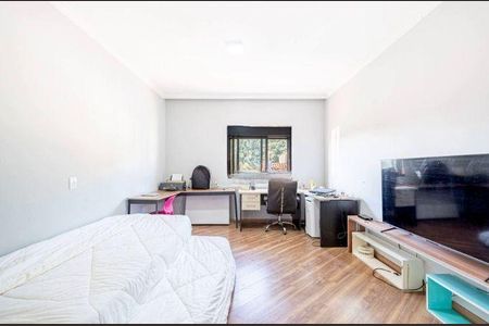 Casa à venda com 297m², 5 quartos e 4 vagas