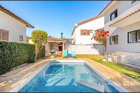 Casa à venda com 297m², 5 quartos e 4 vagas