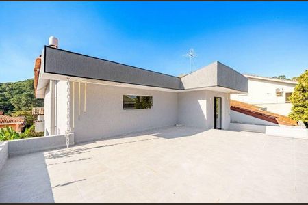 Casa à venda com 297m², 5 quartos e 4 vagas