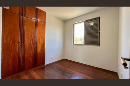 Apartamento à venda com 4 quartos, 180m² em Cruzeiro, Belo Horizonte