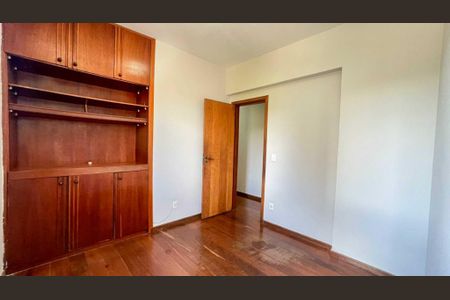 Apartamento à venda com 4 quartos, 180m² em Cruzeiro, Belo Horizonte
