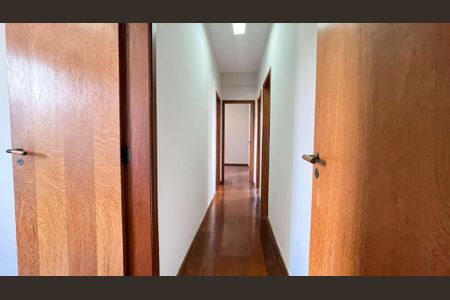 Apartamento à venda com 180m², 4 quartos e 2 vagas