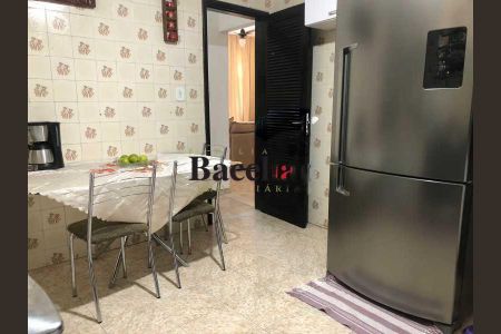 Apartamento à venda com 102m², 2 quartos e 1 vaga