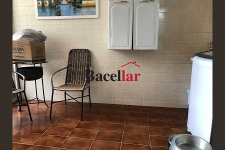 Apartamento à venda com 102m², 2 quartos e 1 vaga