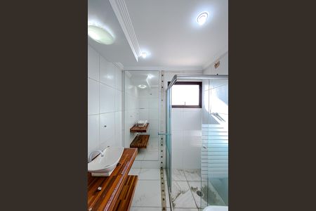 Apartamento à venda com 256m², 3 quartos e 2 vagasBanheiro da Suíte