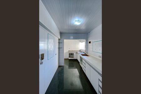 Apartamento à venda com 256m², 3 quartos e 2 vagasCozinha