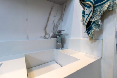 Apartamento à venda com 45m², 2 quartos e sem vaga Apartamento à venda com 45m², 2 quartos e sem vagaBanheiro