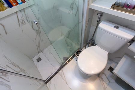 Apartamento à venda com 45m², 2 quartos e sem vaga Apartamento à venda com 45m², 2 quartos e sem vagaBanheiro