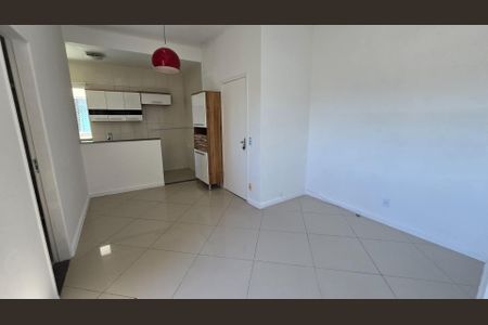 Foto 03 de apartamento à venda com 2 quartos, 44m² em Taquara, Rio de Janeiro