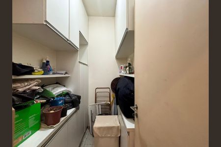 Apartamento à venda com 90m², 1 quarto e 1 vaga Apartamento à venda com 90m², 1 quarto e 1 vagaÁrea de serviço - despensa