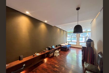 Apartamento à venda com 90m², 1 quarto e 1 vaga Apartamento à venda com 90m², 1 quarto e 1 vagaSala