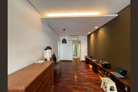 Apartamento à venda com 90m², 1 quarto e 1 vaga Apartamento à venda com 90m², 1 quarto e 1 vagaSala