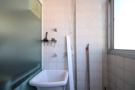 Apartamento para alugar com 55m², 2 quartos e 1 vagaÁrea de Serviço