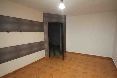 Quarto de casa para alugar com 2 quartos, 180m² em Sapopemba, São Paulo