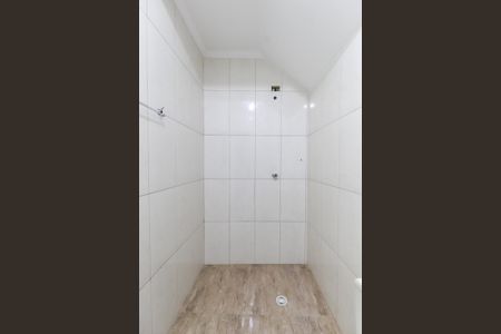 Banheiro de casa para alugar com 1 quarto, 35m² em Vila Lourdes, São Paulo