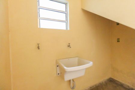Casa para alugar com 35m², 1 quarto e sem vagaÁrea de Serviço