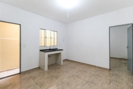 Cozinha de casa para alugar com 1 quarto, 35m² em Vila Lourdes, São Paulo