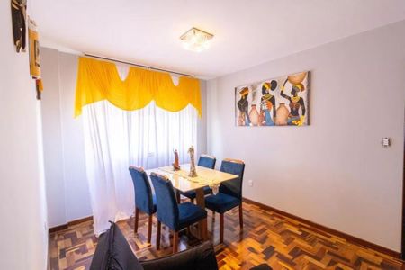 Sala de apartamento para alugar com 3 quartos, 101m² em Medianeira, Porto Alegre