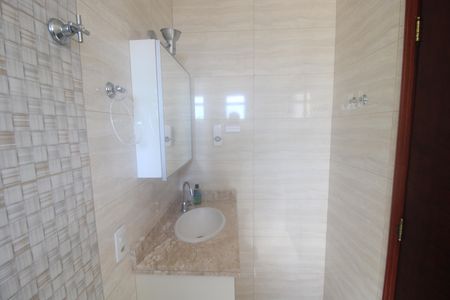 Apartamento à venda com 73m², 2 quartos e 2 vagasBanheiro