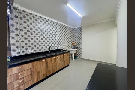 Casa para alugar com 85m², 2 quartos e sem vagaÁrea de Serviço