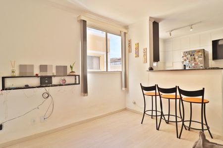 Apartamento para alugar com 90m², 2 quartos e 1 vagaSala