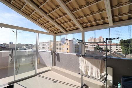 Apartamento para alugar com 90m², 2 quartos e 1 vagaVaranda