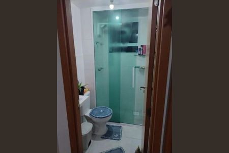 Banheiro de apartamento para alugar com 1 quarto, 42m² em Restinga, Porto Alegre