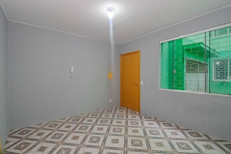 Sala de apartamento para alugar com 1 quarto, 40m² em Humaitá, Porto Alegre