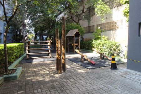 Apartamento para alugar com 72m², 3 quartos e 1 vagaÁrea comum - Playground