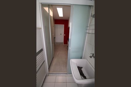 Apartamento para alugar com 72m², 3 quartos e 1 vagaÁrea de Serviço