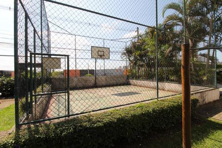 Apartamento para alugar com 72m², 3 quartos e 1 vagaÁrea comum - Quadra Esportiva